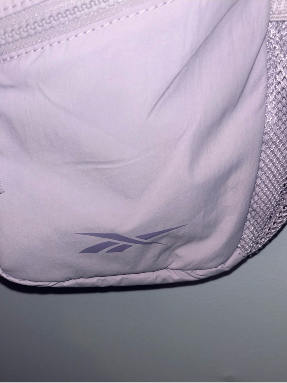 Reebok Light Lavender Crossbody Sling Bag - Picture 3 of 3
